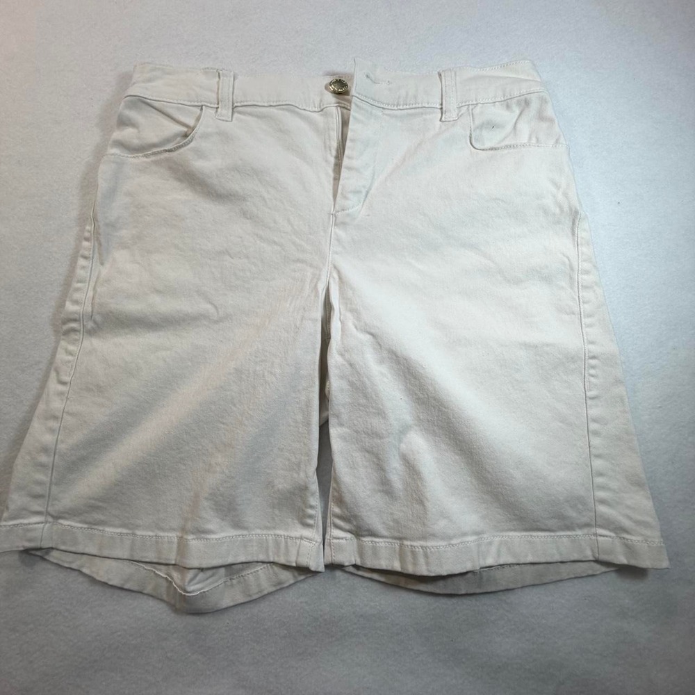 Calvin Klein White Bermuda Long Shorts Size 4 Gold CK Logo Preppy Y2K